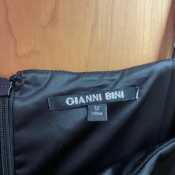 NWOT Gianni Bini little black dress - Picture 3 of 8
